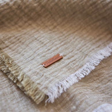 Plaid Arrugado Bennevis Verde bronce 140x220 de Lino